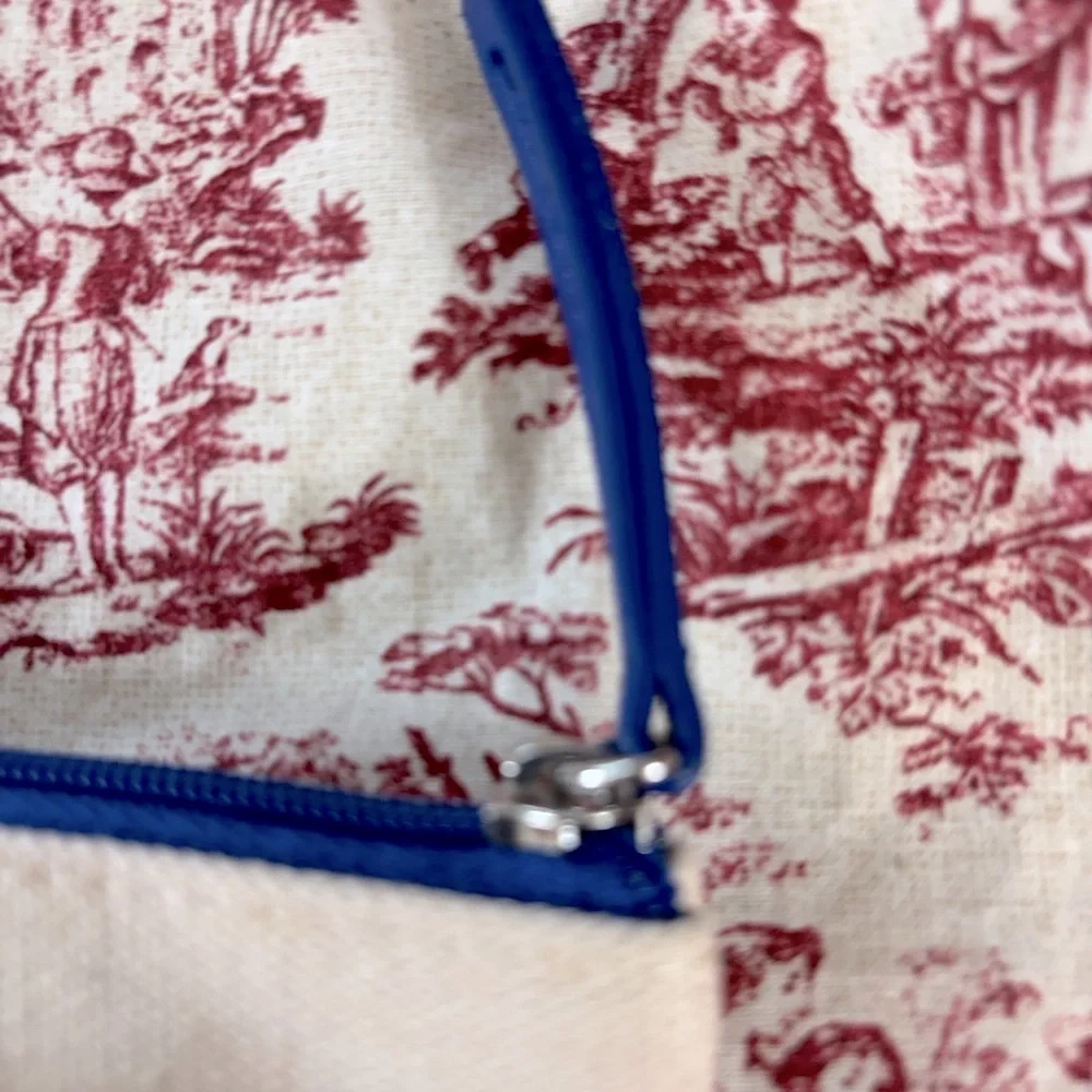 “Love of Art” Heart/Birds 2019 Brighton Canvas zi wallet makeup pencil bag NWOT!